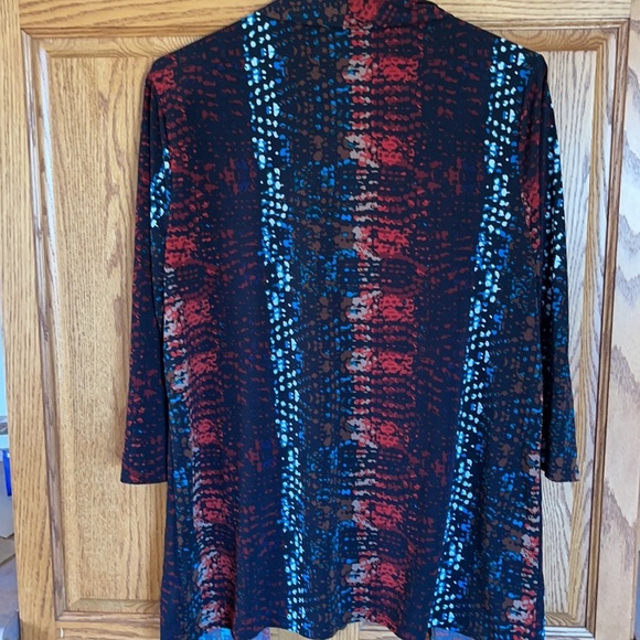 Traditions beautiful shirt size M. - Picture 3 of 3